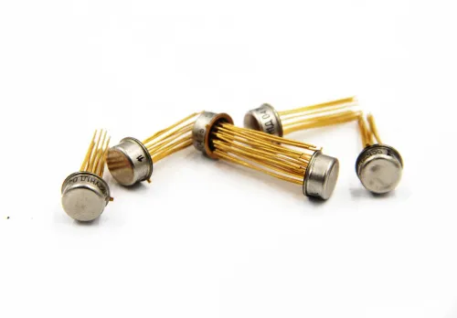 122УН1Д микросхема фото 2